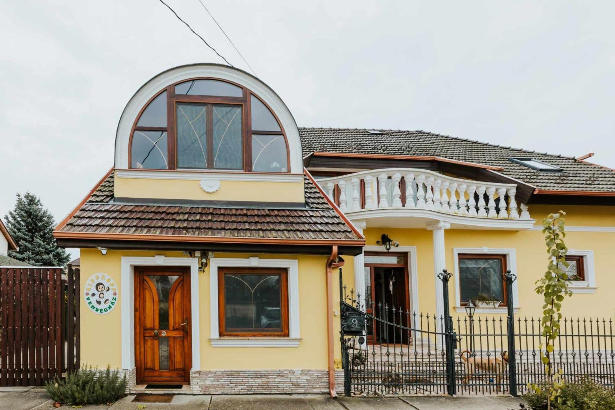 Kipp-Kopp Vendeghaz Lägenhet Szeged Exteriör bild